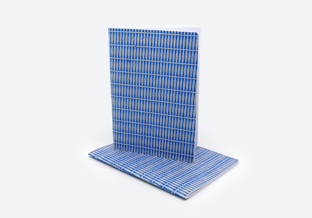 Blattmuster beige auf blau