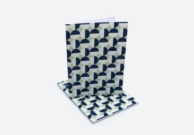 Halbkreise dunkelblau weiss