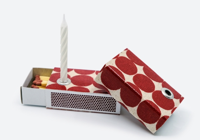 Happy Birthday &ndash; Tupfen rot