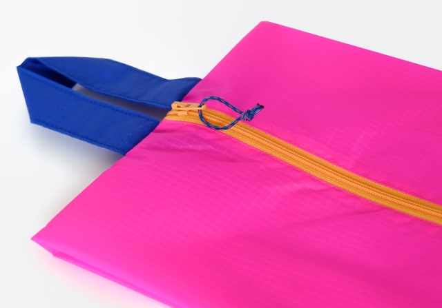 Travelbag neonpink (L)