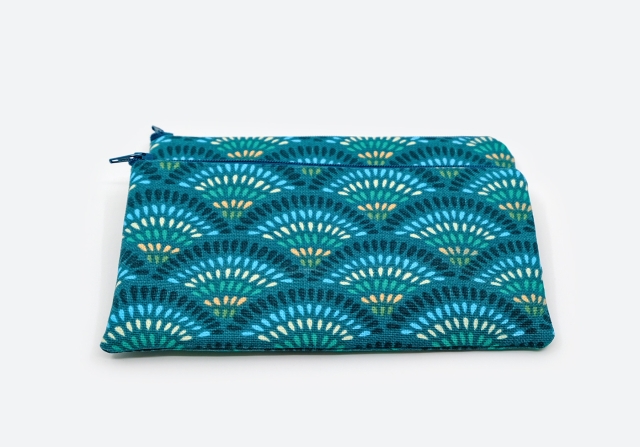 Pouch L &ndash; F&auml;cher Tropfen